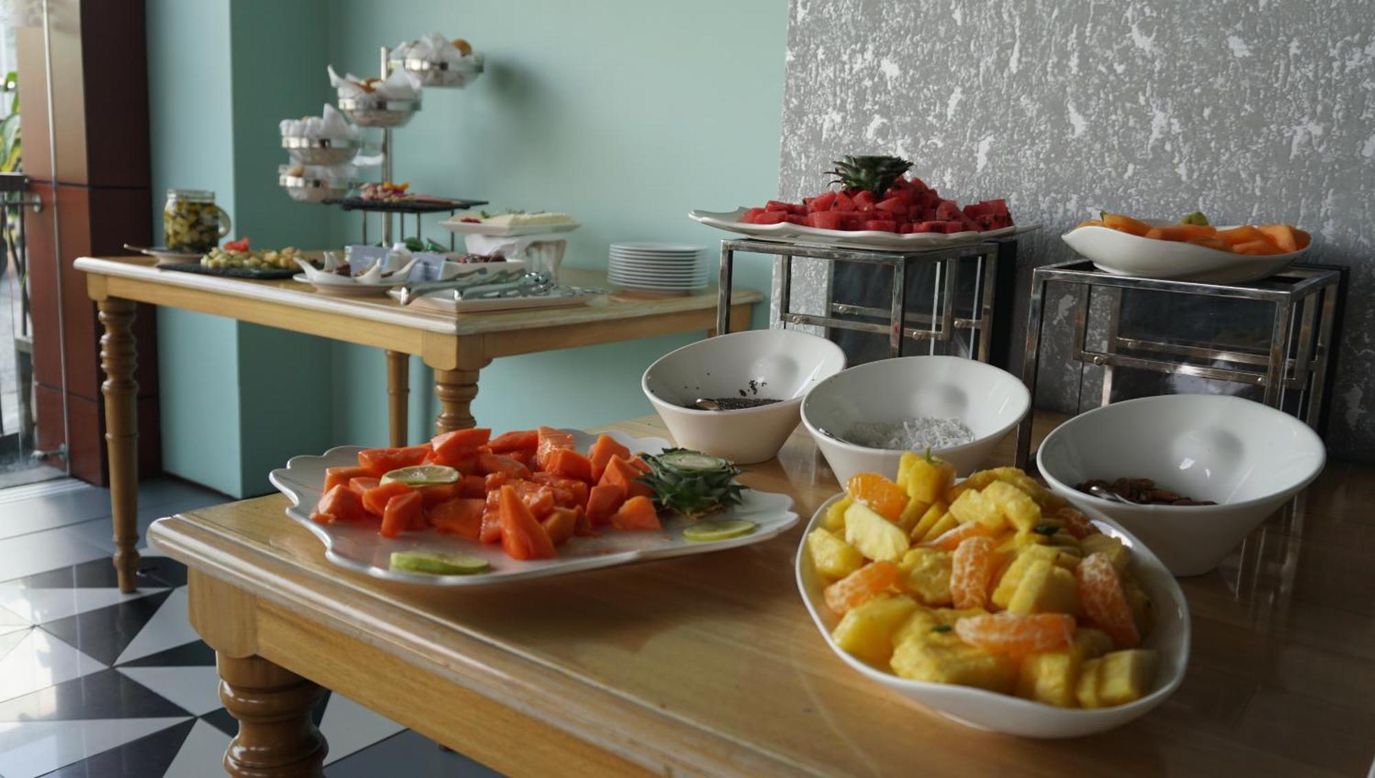 Quo Quality Hotel Manizales Exterior photo Fruit salad