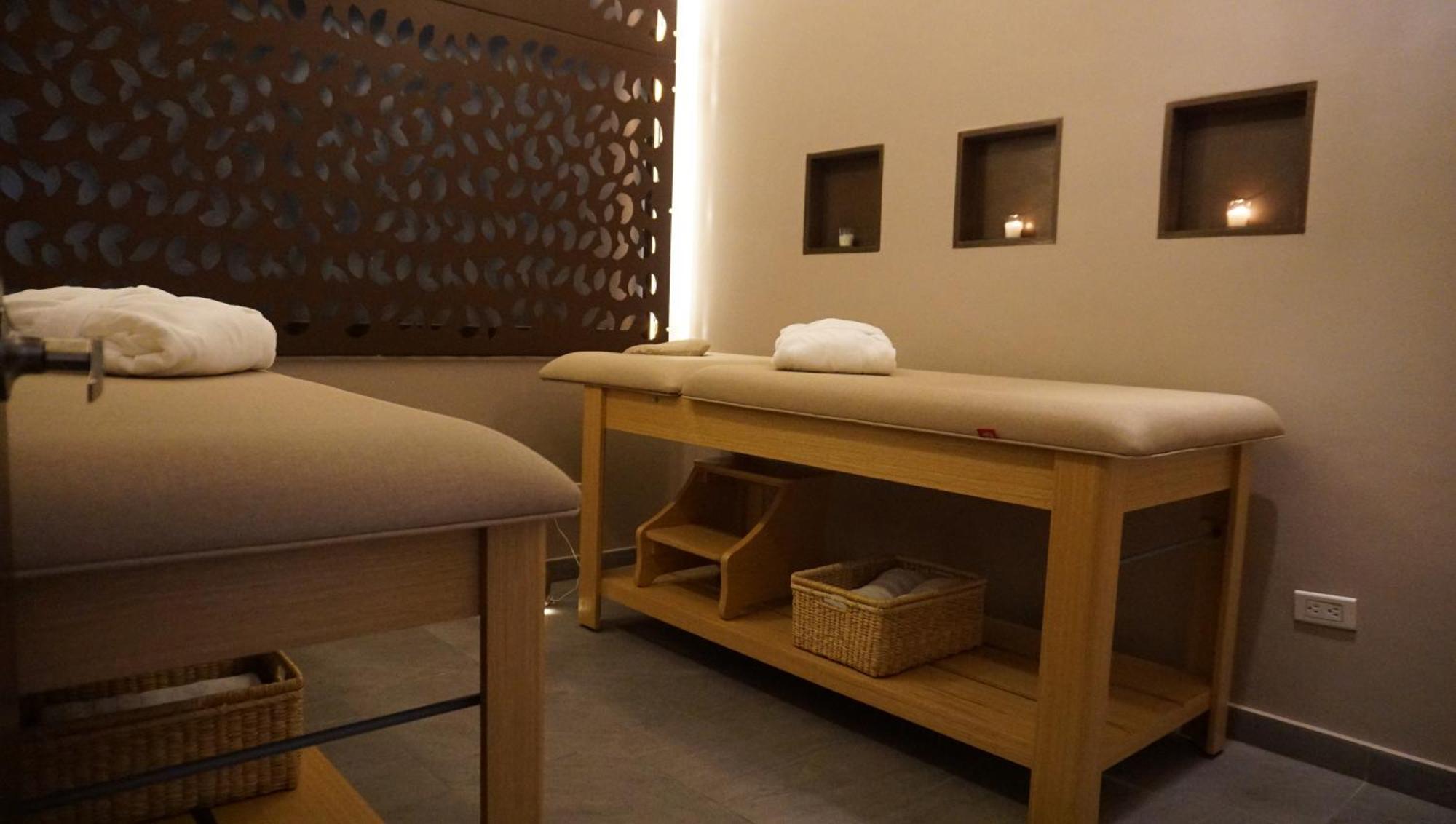 Quo Quality Hotel Manizales Exterior photo Massage table